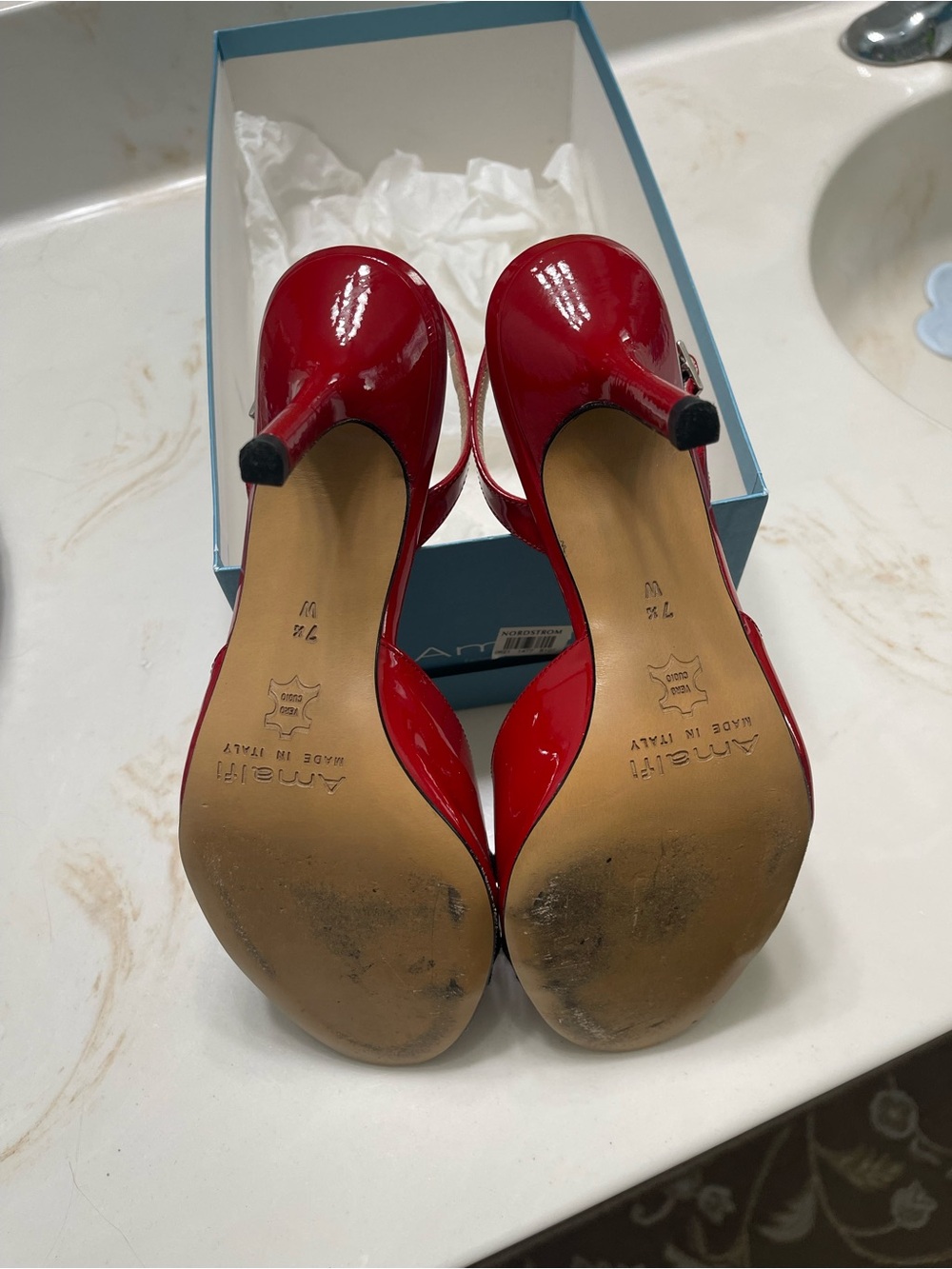 Amalfi Red Patent Slingback Sandals with Black Bow Size 7.5 W - Picture 6 of 7